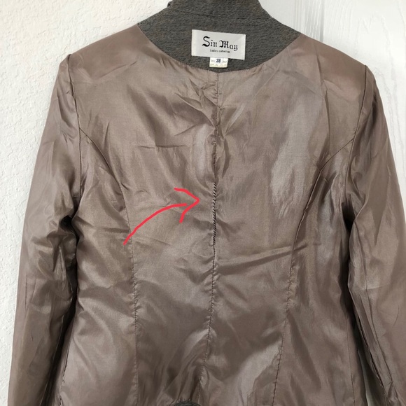 Women’s 2-pc suit - Picture 3 of 3